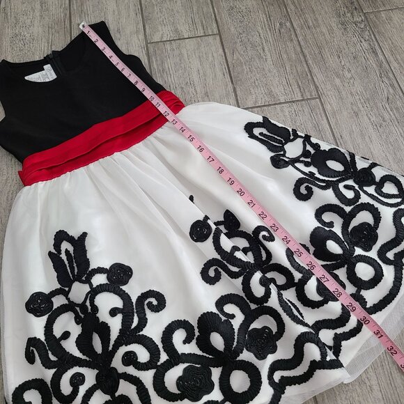 Bonnie Jean Girls Holiday Dress Black White & Red Embroidered Size 10 - Picture 8 of 13
